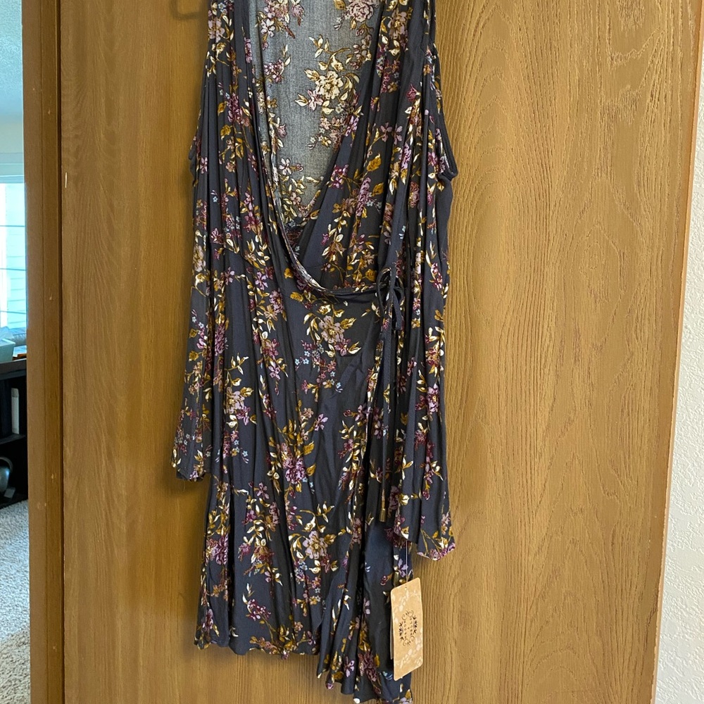 Long sleeve open shoulder floral wrap dress